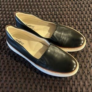 Trotters Womens Destiny black Brown Shoes 10N